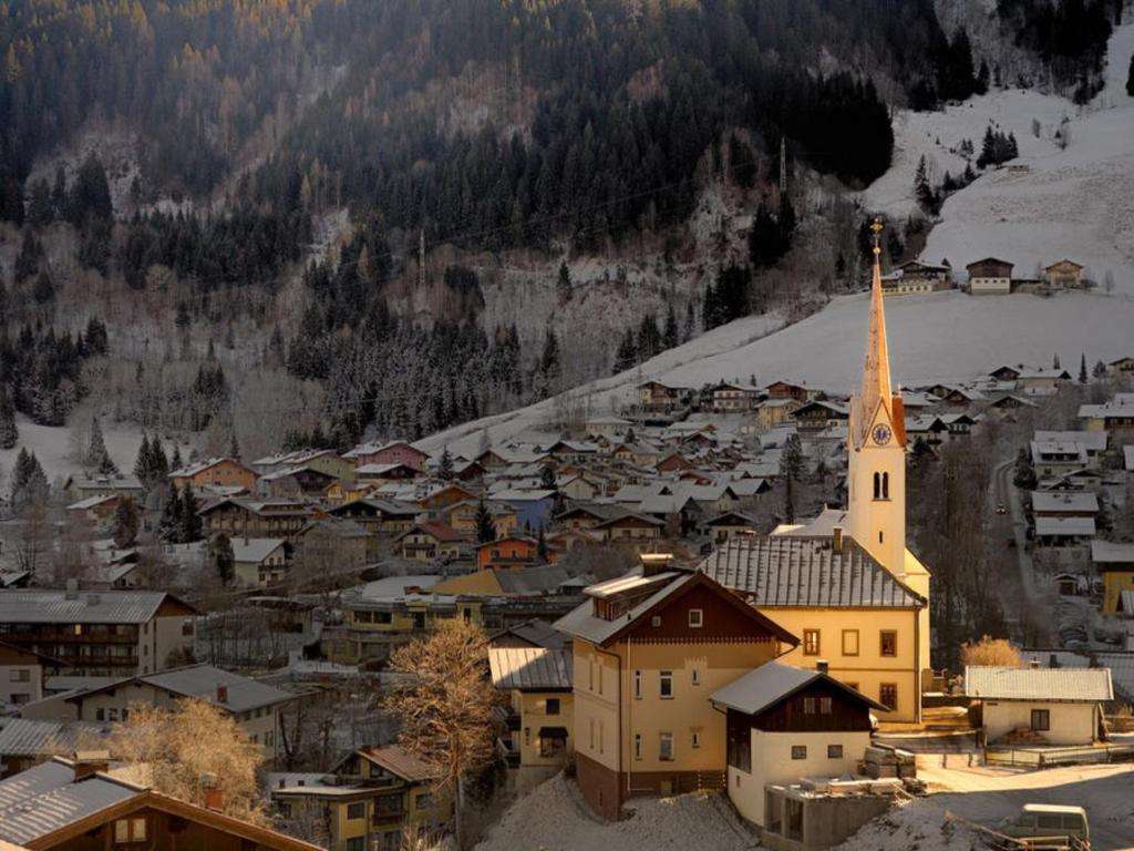 Alpinresort Kaprun 5 المظهر الخارجي الصورة